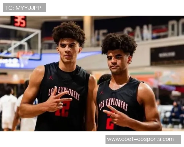 北卡后卫绝杀杜克威尔逊与布泽尔之子激战23分对24分的精彩对决