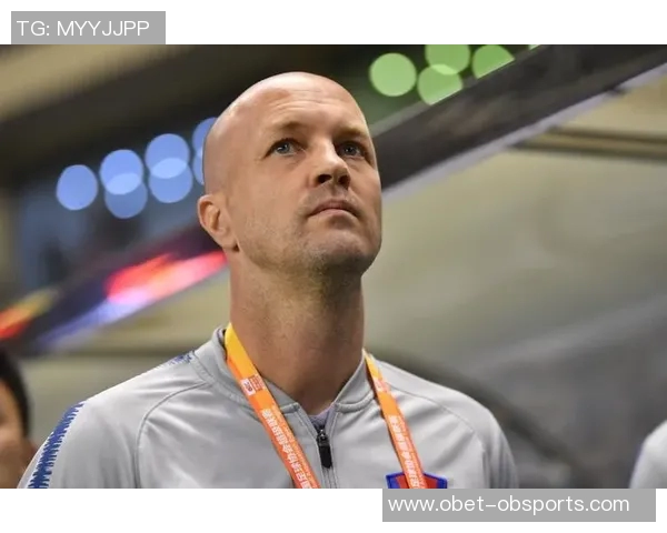 小克鲁伊夫谈离开巴萨原因及在中国执教三年的快乐经历